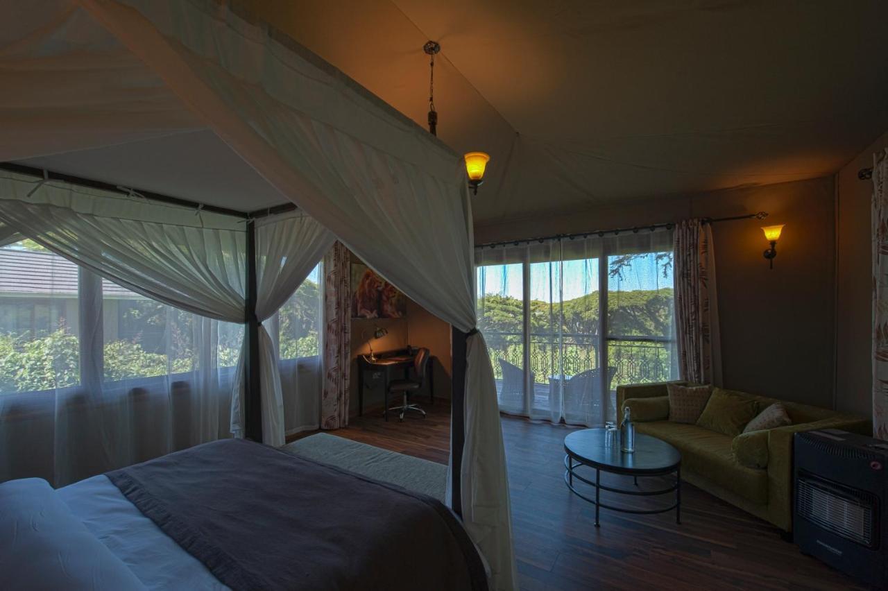 Lions Paw Ngorongoro Hotel Buitenkant foto