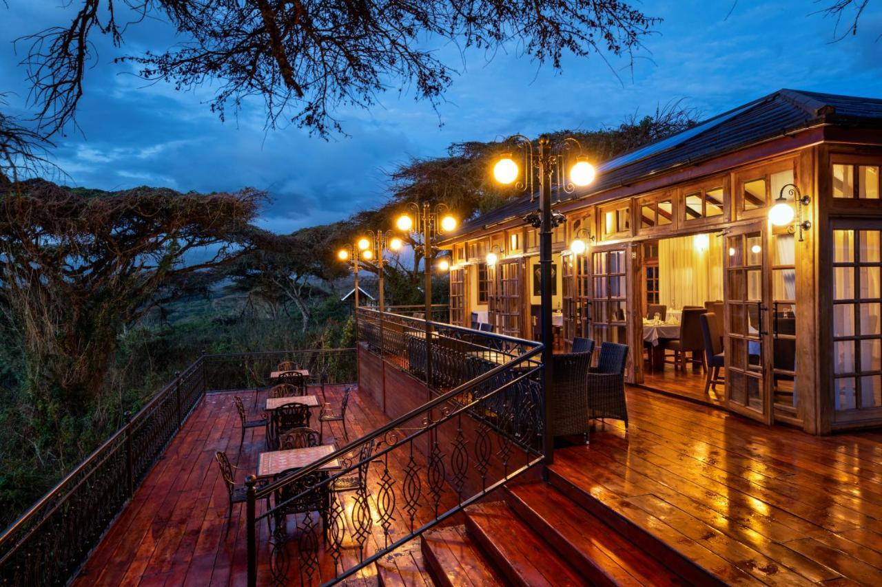 Lions Paw Ngorongoro Hotel Buitenkant foto