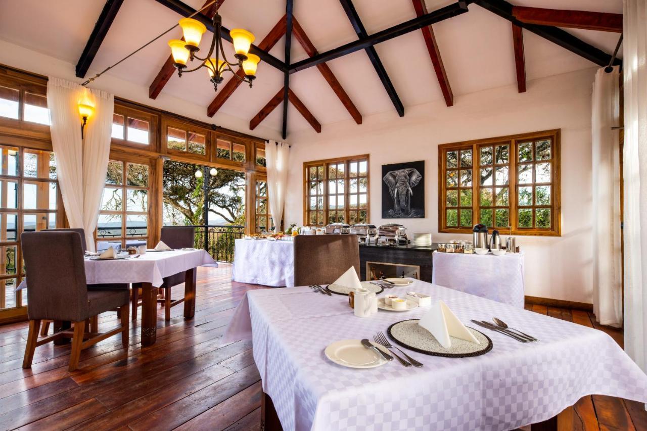 Lions Paw Ngorongoro Hotel Buitenkant foto
