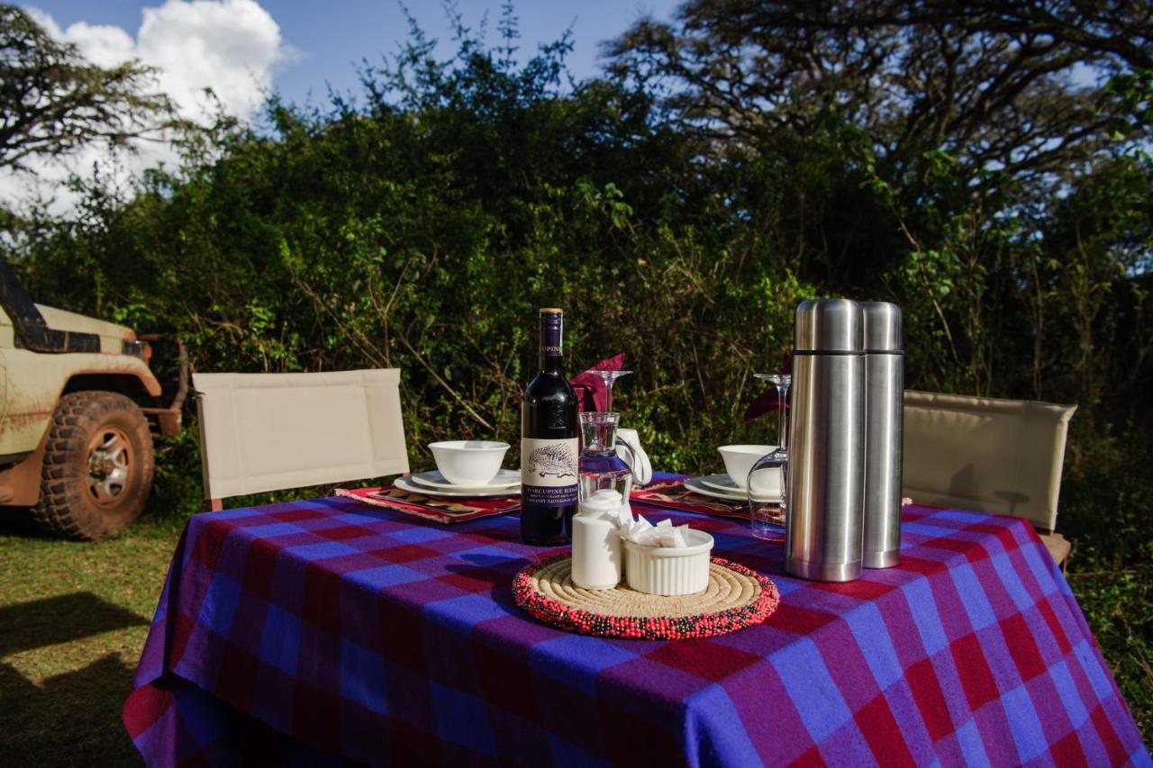 Lions Paw Ngorongoro Hotel Buitenkant foto
